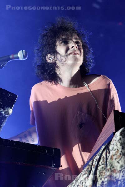 YOUTH LAGOON - 2013-11-02 - PARIS - Grande Halle de La Villette - 